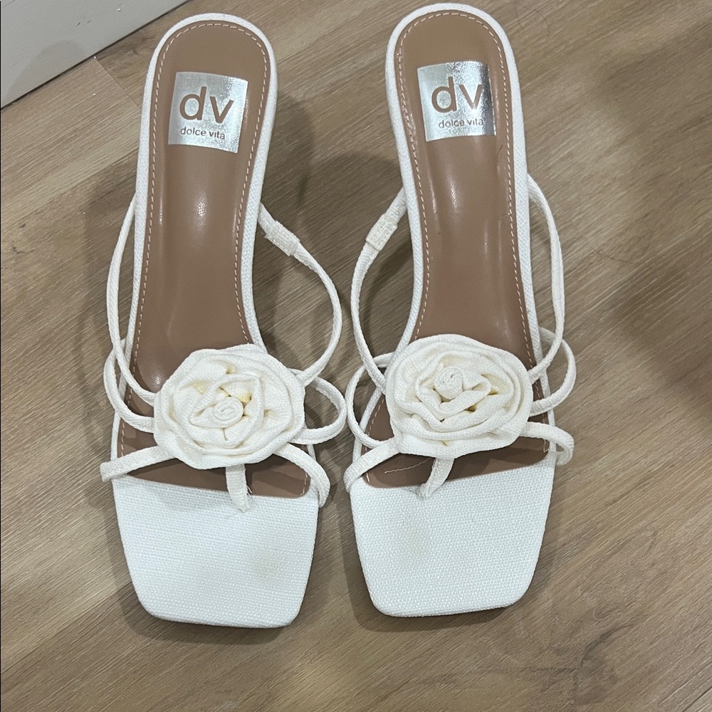 Dolce Vita Zelle rosette Floral Heels